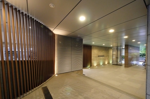 市ヶ谷スクエアレジデンス(旧:市ヶ谷東急ビルSTUDIO) - 物件外観 市ヶ谷スクエアレジデンス(旧:市ヶ谷東急ビルSTUDIO)