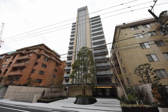 ONE AVENUE一番町文人通り