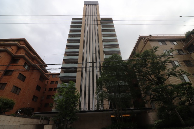 ONE AVENUE一番町文人通り