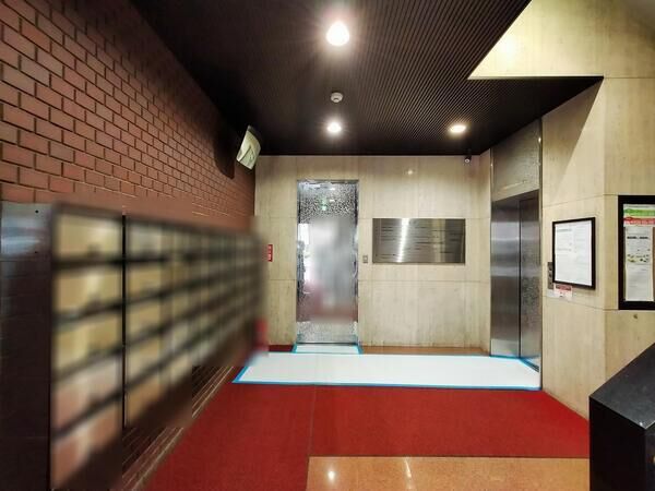 メイゾン麹町 - 物件外観 メイゾン麹町