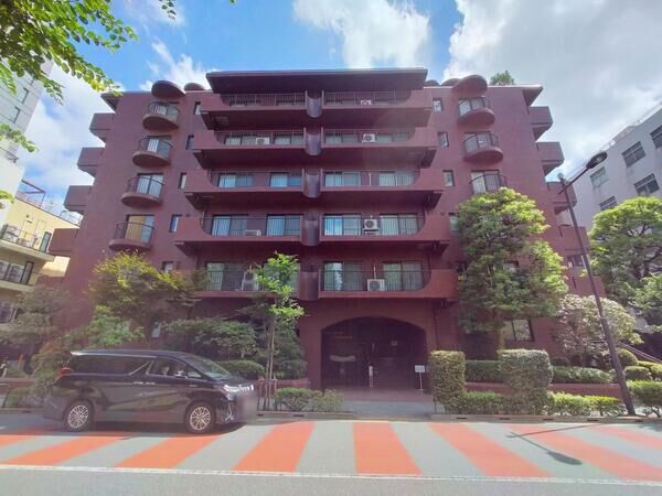 パレロワイヤル六番町